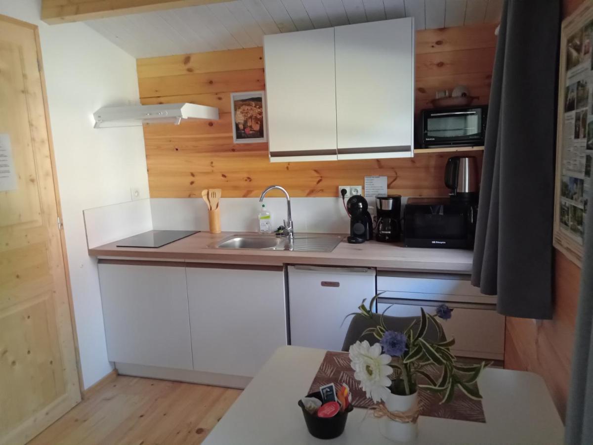 Chalet "Le Petit Olivier" Gites Appart 'Hotel L'Echappee Belle D'Aubenas Logement 2 Sur 3 Екстер'єр фото