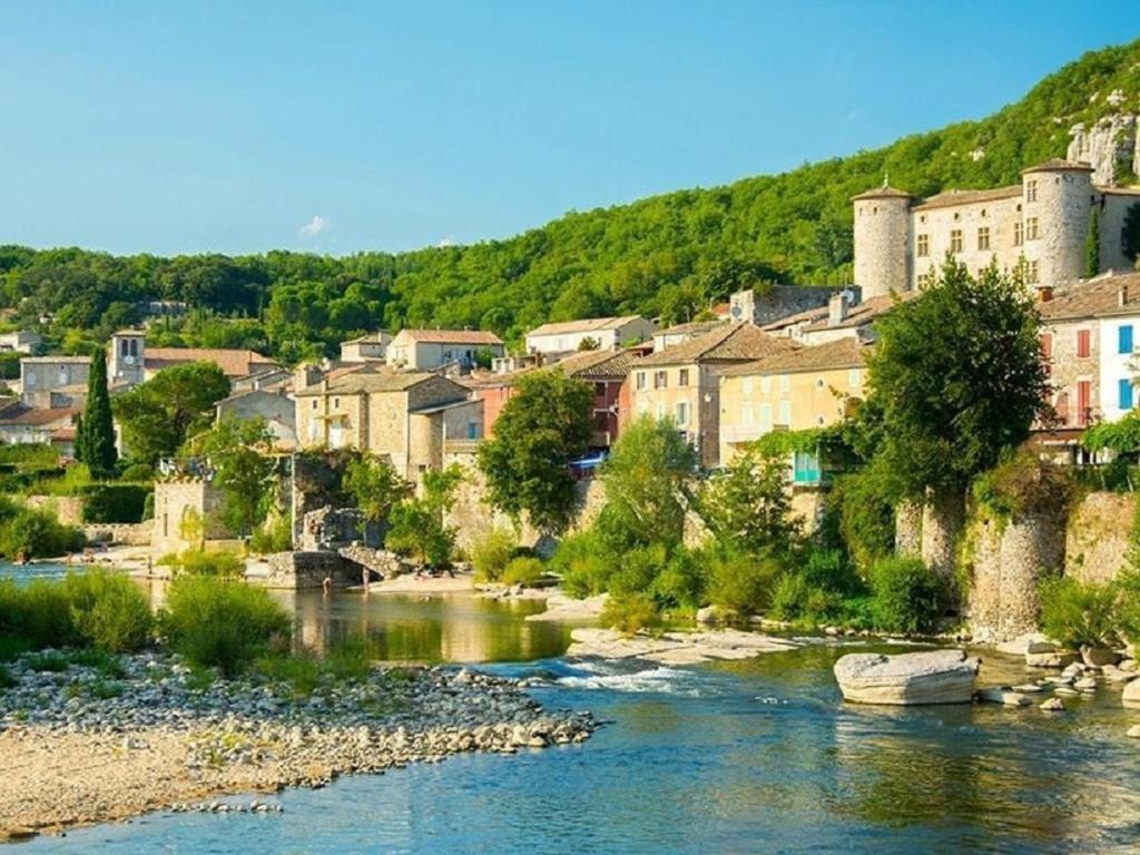 Chalet "Le Petit Olivier" Gites Appart 'Hotel L'Echappee Belle D'Aubenas Logement 2 Sur 3 Екстер'єр фото
